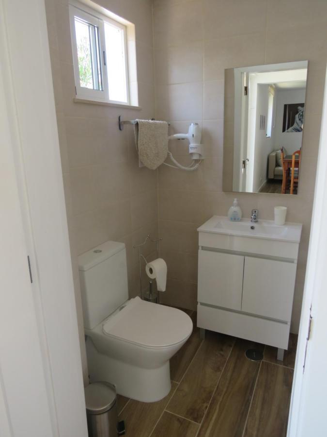 Moradia Geminada V2- Piscina Privada Villa Quarteira Exteriör bild