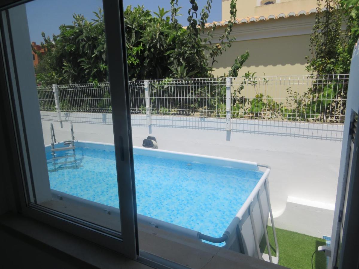 Moradia Geminada V2- Piscina Privada Villa Quarteira Exteriör bild