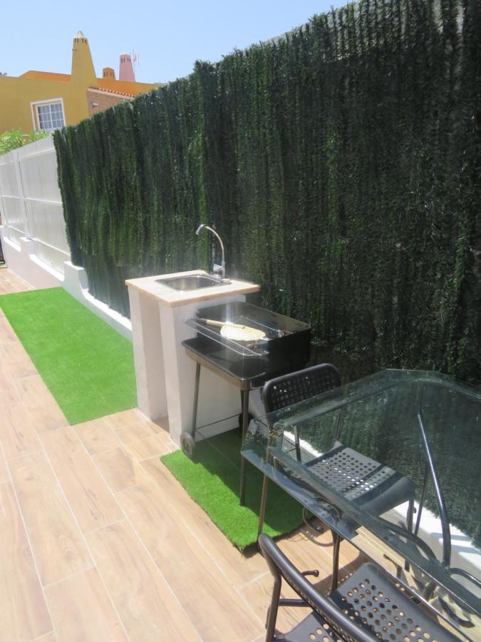Moradia Geminada V2- Piscina Privada Villa Quarteira Exteriör bild